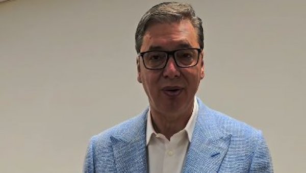 ПРЕДСЕДНИК У ПОСЕТИ ПОДРИЊУ: Вучић отишао код деце баш у место где је могућа изградња новог рудника (ВИДЕО) ПРЕДСЕДНИК У ПОСЕТИ ПОДРИЊУ: Вучић отишао код деце баш у место где је могућа изградња новог рудника (ВИДЕО)