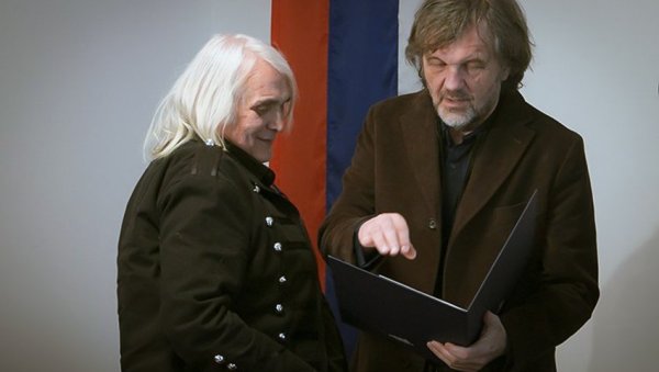 ПОШТО ЈЕ ОТПЕВАО СВЕ НА ЗЕМЉИ, ПРИХВАТИО СЕ НОВИХ ЗАДАТАКА: Емир Кустурица о Бори Ђоревићу ПОШТО ЈЕ ОТПЕВАО СВЕ НА ЗЕМЉИ, ПРИХВАТИО СЕ НОВИХ ЗАДАТАКА: Емир Кустурица о Бори Ђоревићу