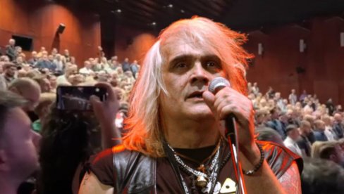 MINUT ĆUTANJA ZA LEGENDU: Dirljiva scena na komemoraciji Bori Đorđeviću (VIDEO) MINUT ĆUTANJA ZA LEGENDU: Dirljiva scena na komemoraciji Bori Đorđeviću (VIDEO)