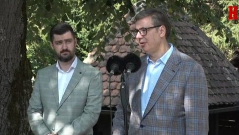 NEĆE MENI FON KRAMON DA ODREĐUJE BUDUĆNOST SRBIJE Vučić: Došla ovde sigurno nešto mnogo dobro da uradi za Srbiju! NEĆE MENI FON KRAMON DA ODREĐUJE BUDUĆNOST SRBIJE Vučić: Došla ovde sigurno nešto mnogo dobro da uradi za Srbiju!