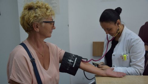 U BOLNICAMA ODMAH OSTALO ČAK 20 LJUDI: Gotovo 30.000 građana u 200 zdravstvenih ustanova obavilo besplatne preventivne preglede U BOLNICAMA ODMAH OSTALO ČAK 20 LJUDI: Gotovo 30.000 građana u 200 zdravstvenih ustanova obavilo besplatne preventivne preglede