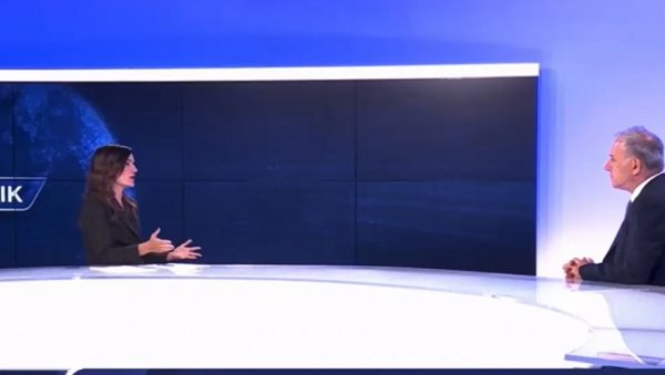 ЂИЛАСОВА УРЕДНИЦА БЕСНЕЛА НА ПОНОША: Је л’ хоћете да Србија буде мирна до 27?! Изазовите кризу, само улица помаже! ЂИЛАСОВА УРЕДНИЦА БЕСНЕЛА НА ПОНОША: Је л’ хоћете да Србија буде мирна до 27?! Изазовите кризу, само улица помаже!