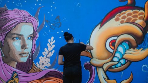 13 UMETNICA SLIKA MURALE NA DORĆOL PLACU: Počinje peto izdanje festivala All Girls Graffiti Jam 13 UMETNICA SLIKA MURALE NA DORĆOL PLACU: Počinje peto izdanje festivala All Girls Graffiti Jam