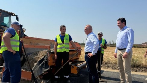 VESIĆ U ŠAPCU: Puteve neumorno grade VESIĆ U ŠAPCU: Puteve neumorno grade