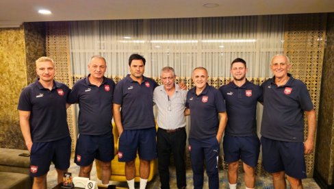 SRDAČAN SUSRET: Kad LJubinko Drulović sretne portugalsku legendu SRDAČAN SUSRET: Kad LJubinko Drulović sretne portugalsku legendu