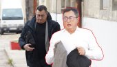 ЈЕДНА ЈЕ МАЈКА Воја Недељковић скрхан од бола: Док палим свећу, знам да си ту (ФОТО) ЈЕДНА ЈЕ МАЈКА Воја Недељковић скрхан од бола: Док палим свећу, знам да си ту (ФОТО)