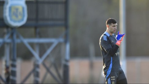 KAZNA ZA GOLMANA ARGENTINE: Emilijano Martinez ne brani protiv Bolivije i Venecuele KAZNA ZA GOLMANA ARGENTINE: Emilijano Martinez ne brani protiv Bolivije i Venecuele