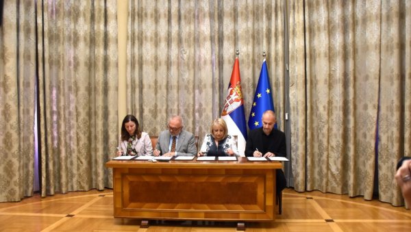 ПОТПИСАН СПОРАЗУМ О САРАДЊИ У ОБЛАСТИ СПРЕЧАВАЊА КОРУПЦИЈЕ ПОТПИСАН СПОРАЗУМ О САРАДЊИ У ОБЛАСТИ СПРЕЧАВАЊА КОРУПЦИЈЕ
