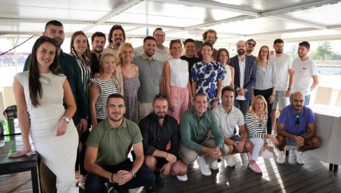 START(AP)OVALA JOŠ JEDNA UNIVERZUM AVANTURA: Projekat kompanije Mozzart bliži se velikom finalu START(AP)OVALA JOŠ JEDNA UNIVERZUM AVANTURA: Projekat kompanije Mozzart bliži se velikom finalu