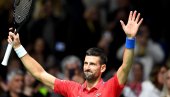 OVO ĆE DUGO PAMTITI: Novak Đoković dobio specifičan poklon od bugarske pevačice (FOTO) OVO ĆE DUGO PAMTITI: Novak Đoković dobio specifičan poklon od bugarske pevačice (FOTO)