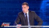 MILOŠ JOVANOVIĆ POMINJE KOSMET UMESTO DA SE POKRIJE UŠIMA I ĆUTI! (VIDEO) MILOŠ JOVANOVIĆ POMINJE KOSMET UMESTO DA SE POKRIJE UŠIMA I ĆUTI! (VIDEO)