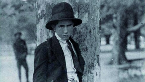 PRVO JUTRENJE S TITOM U ZAGREBU: Oživljavanje Komunističkog pokreta u proleće 1937. godine PRVO JUTRENJE S TITOM U ZAGREBU: Oživljavanje Komunističkog pokreta u proleće 1937. godine