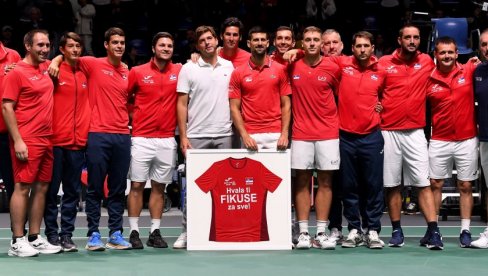 ĐOKOVIĆ EMOTIVAN POSLE POBEDE U DEJVIS KUPU: Nole poslao jake poruke Krajinoviću i Lajoviću ĐOKOVIĆ EMOTIVAN POSLE POBEDE U DEJVIS KUPU: Nole poslao jake poruke Krajinoviću i Lajoviću