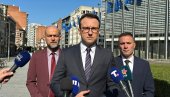 ПЕТКОВИЋ: Тајкунска опозиција у Србији је удаљена, не само од разума, већ и од сваке примесе човечности ПЕТКОВИЋ: Тајкунска опозиција у Србији је удаљена, не само од разума, већ и од сваке примесе човечности
