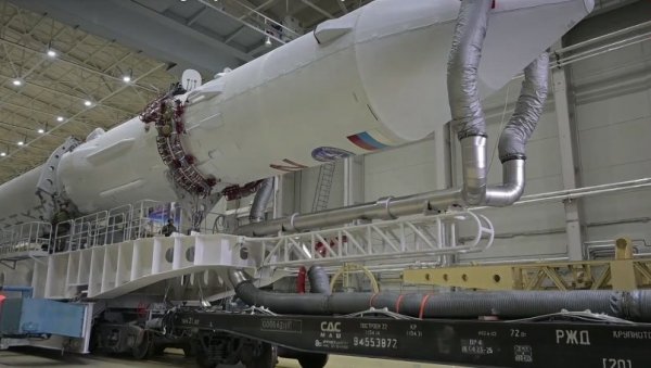 РУСИЈА ЛАНСИРАЛА РАКЕТУ: Погледајте тренутак лансирања (ВИДЕО) РУСИЈА ЛАНСИРАЛА РАКЕТУ: Погледајте тренутак лансирања (ВИДЕО)