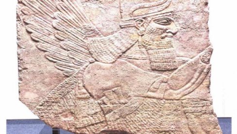 KRILATI DUH VRAĆEN U IRAK: Asirski artefakt 22 godine držan u policijskom skladištu u Londonu KRILATI DUH VRAĆEN U IRAK: Asirski artefakt 22 godine držan u policijskom skladištu u Londonu
