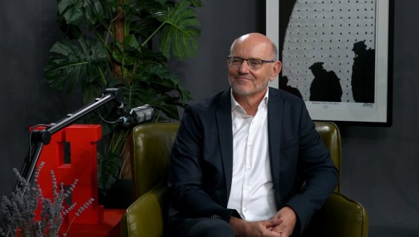 РАЈНЕР БЕКЕР У ПОДКАСТУ НОВОСТИ: У ваздухопловној индустрији лидерство је нешто сасвим друго (ВИДЕО) РАЈНЕР БЕКЕР У ПОДКАСТУ НОВОСТИ: У ваздухопловној индустрији лидерство је нешто сасвим друго (ВИДЕО)
