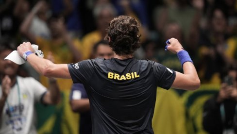 KOME ĆE PRIPASTI BITKA U PARIZU: Brazilac je Kanađanina savladao u Bazelu, a zatim osvojio trofej KOME ĆE PRIPASTI BITKA U PARIZU: Brazilac je Kanađanina savladao u Bazelu, a zatim osvojio trofej
