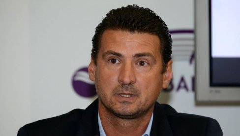 SREĆA NIKAD VEĆA: Grbić preponosan na ćerku, a tek joj je 22 godine (FOTO) SREĆA NIKAD VEĆA: Grbić preponosan na ćerku, a tek joj je 22 godine (FOTO)