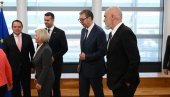 ВАЖАН САСТАНАК У БРИСЕЛУ Вучић: Наша земља остаје посвећена свом европском путу ВАЖАН САСТАНАК У БРИСЕЛУ Вучић: Наша земља остаје посвећена свом европском путу