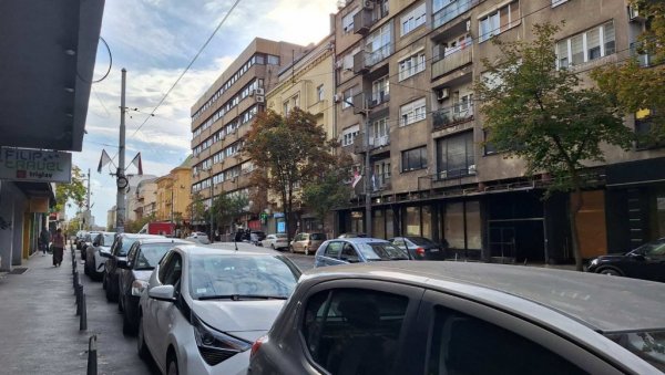 КАО ДА СЕ НЕ ИГРА ЛИГА ШАМПИОНА: Овако изгледају улице у центру Београда пред утакмицу Звезда - Бенфика (ВИДЕО) КАО ДА СЕ НЕ ИГРА ЛИГА ШАМПИОНА: Овако изгледају улице у центру Београда пред утакмицу Звезда - Бенфика (ВИДЕО)