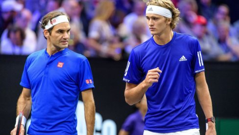 PREVIŠE JE PASIVAN, TITULA NEĆE DOĆI SAMA: Federer uputio oštre reči Zverevu PREVIŠE JE PASIVAN, TITULA NEĆE DOĆI SAMA: Federer uputio oštre reči Zverevu
