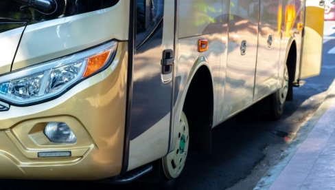 ОТКРИВЕНЕ НЕПРАВИЛНОСТИ НА АУТОБУСУ ЗА ПРЕВОЗ ДЕЦЕ: Против возача и организатора поднете прекршајне пријаве