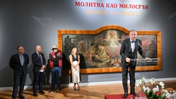 МИЛОСРЂЕМ ПРОТИВ ЗЛА : У Галерији Матице српске несавакидашња изложба слика Алфонса Мухе и Предрага Ђаковића (ФОТО) МИЛОСРЂЕМ ПРОТИВ ЗЛА : У Галерији Матице српске несавакидашња изложба слика Алфонса Мухе и Предрага Ђаковића (ФОТО)