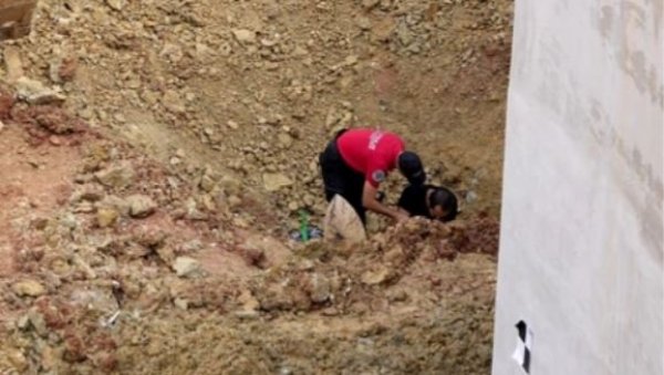 ГРАНАТА УКЛОЊЕНА ИЗ ЦЕНТРА БЕОГРАДА: Измешта се ка Делиблатској пешчари где ће бити уништена ГРАНАТА УКЛОЊЕНА ИЗ ЦЕНТРА БЕОГРАДА: Измешта се ка Делиблатској пешчари где ће бити уништена