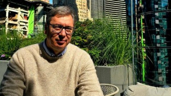 ВУЧИЋ ПОСЛАО ПОРУКУ ИЗ ЊУЈОРКА: Народу у Србији могу да обећам борбу, искрену и посвећену, за наше државне и националне интересе (ФОТО) ВУЧИЋ ПОСЛАО ПОРУКУ ИЗ ЊУЈОРКА: Народу у Србији могу да обећам борбу, искрену и посвећену, за наше државне и националне интересе (ФОТО)