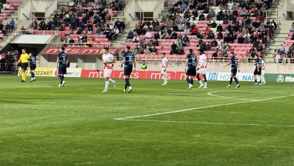 РАДНИЧКИ НАСТАВИО СА СЈАЈНИМ ИГРАМА: Нишлије у невероватној утакмици победиле Спартак (ФОТО) РАДНИЧКИ НАСТАВИО СА СЈАЈНИМ ИГРАМА: Нишлије у невероватној утакмици победиле Спартак (ФОТО)