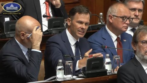 ISTORIJSKA PRILIKA DA SE SRBIJA PREDSTAVI SVETU: Mali u Skupštini o Ekspu ISTORIJSKA PRILIKA DA SE SRBIJA PREDSTAVI SVETU: Mali u Skupštini o Ekspu