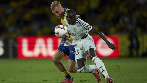 FRANCUZ NAGRAĐEN ZA DOBRE IGRE: Ferlan Medni produžio ugovor sa Real Madridom FRANCUZ NAGRAĐEN ZA DOBRE IGRE: Ferlan Medni produžio ugovor sa Real Madridom