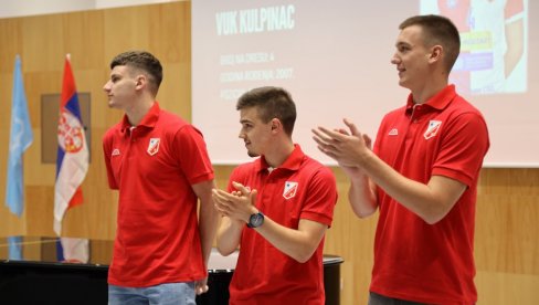 FOKUS JE RAZVOJU: Odbojkaši Vojvodine predstavili tim za sezonu FOKUS JE RAZVOJU: Odbojkaši Vojvodine predstavili tim za sezonu
