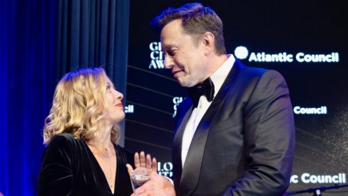 ĐORĐA MELONI HVALILA SRBIJU PRED MASKOM: Vučić iz NJujorka o razgovoru sa jednim od najmoćnijih ljudi na planeti ĐORĐA MELONI HVALILA SRBIJU PRED MASKOM: Vučić iz NJujorka o razgovoru sa jednim od najmoćnijih ljudi na planeti