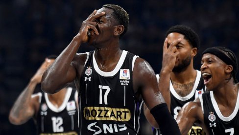 ŽOC SERVIRA OSVETU U VITORIJI: Parni valjak melje Baskoniju i kvari Lasov debi!