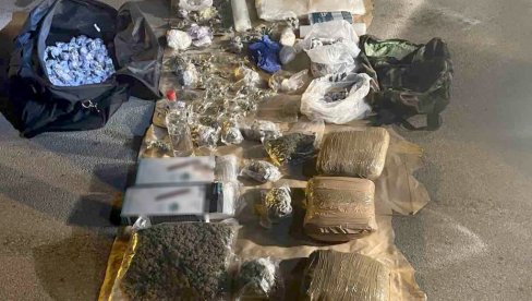 ZAPLENJENO 6,5 KILOGRAMA NARKOTIKA: U Novom Sadu uhapšen Somborac osumnjičen za trgovinu drogom ZAPLENJENO 6,5 KILOGRAMA NARKOTIKA: U Novom Sadu uhapšen Somborac osumnjičen za trgovinu drogom
