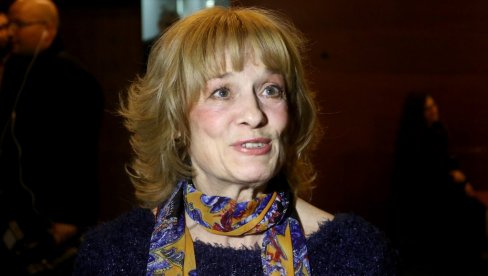 Злата Нуманагић због болести ДРАСТИЧНО СМРШАЛА: Жао ми је, колеге ме загледају (ФОТО) Злата Нуманагић због болести ДРАСТИЧНО СМРШАЛА: Жао ми је, колеге ме загледају (ФОТО)