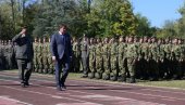 KADETI I VOJNICI STALI U ODVAŽNI I HRABRI STROJ: Održane svečanosti polaganja zakletve KADETI I VOJNICI STALI U ODVAŽNI I HRABRI STROJ: Održane svečanosti polaganja zakletve