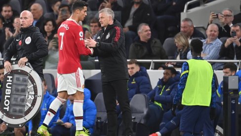 SOLSKJER OTVORENO O TRANSFERU RONALDA: Nismo smeli da dozvolimo da ode u Mančester siti SOLSKJER OTVORENO O TRANSFERU RONALDA: Nismo smeli da dozvolimo da ode u Mančester siti