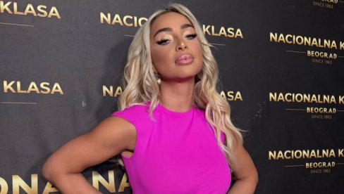 NAJTEŽE JE BILO PRIČATI RUMUNSKI: Maja Berović za Novosti o ulozi u filmu Megdan: Između vode i vatre, novom albumu i nastupima (FOTO) NAJTEŽE JE BILO PRIČATI RUMUNSKI: Maja Berović za Novosti o ulozi u filmu Megdan: Između vode i vatre, novom albumu i nastupima (FOTO)