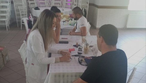 DOBAR ODZIV: Akcija Dobrovoljnog davalaštva krvi u Vrnjcima DOBAR ODZIV: Akcija Dobrovoljnog davalaštva krvi u Vrnjcima