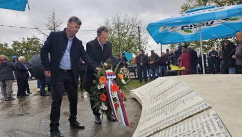 SELO DONJE ZABRĐE, KOD UGLJEVIKA ODALA POČAST ŽRTVAMA RATA: Palo 266 Srba! SELO DONJE ZABRĐE, KOD UGLJEVIKA ODALA POČAST ŽRTVAMA RATA: Palo 266 Srba!