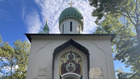 PRAVOSLAVNA CRKVA U PRAGU KOMUNALNI PROBLEM: Hram u čijoj kripti su kosti 130 srpskih vojnika, čiji je ktitor bio kralj Aleksandar, smeta PRAVOSLAVNA CRKVA U PRAGU KOMUNALNI PROBLEM: Hram u čijoj kripti su kosti 130 srpskih vojnika, čiji je ktitor bio kralj Aleksandar, smeta