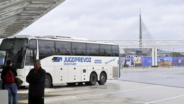 ДО ПЕРОНА БЕЗ МНОГО МУКА: Новости обишле нову Београдску аутобуску станицу на Новом Београду која је данас почела да ради ДО ПЕРОНА БЕЗ МНОГО МУКА: Новости обишле нову Београдску аутобуску станицу на Новом Београду која је данас почела да ради
