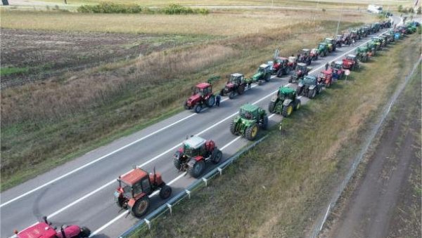 ПРОТЕСТ У СУБОТИЦИ: Још један у низу доказа да опозиција злоупотребљава пољопривреднике ПРОТЕСТ У СУБОТИЦИ: Још један у низу доказа да опозиција злоупотребљава пољопривреднике