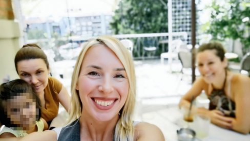 TIJANA SE IZBORILA ZA PRAVO DA RODI DETE POKOJNOG MUŽA: Posle višegodišnje pravne bitke Leskovčanka može u Srbiji da nastavi proceduru VTO TIJANA SE IZBORILA ZA PRAVO DA RODI DETE POKOJNOG MUŽA: Posle višegodišnje pravne bitke Leskovčanka može u Srbiji da nastavi proceduru VTO