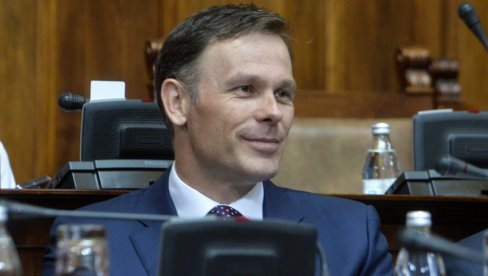 NASTAVLJAMO BORBU ZA JAKU I SNAŽNU ZEMLJU: Mali o usvojenom rebalansu budžeta NASTAVLJAMO BORBU ZA JAKU I SNAŽNU ZEMLJU: Mali o usvojenom rebalansu budžeta