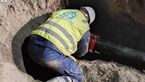 PRIKLJUČUJU NOVI BUNAR: Selo Jaša Tomić danas bez vode PRIKLJUČUJU NOVI BUNAR: Selo Jaša Tomić danas bez vode