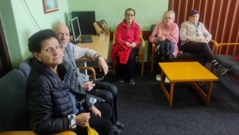 NISU ZABORAVILI NA STARE: U Paraćinu obeležen njihov Svetski dan NISU ZABORAVILI NA STARE: U Paraćinu obeležen njihov Svetski dan